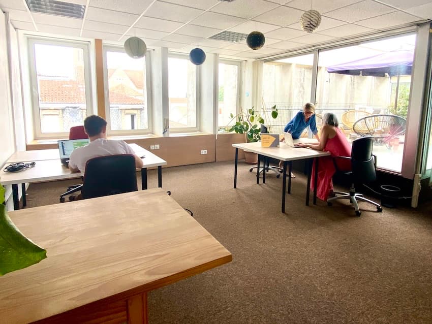 AGEN espace Coworking cours anglais espagnol français LSF italien à Agen